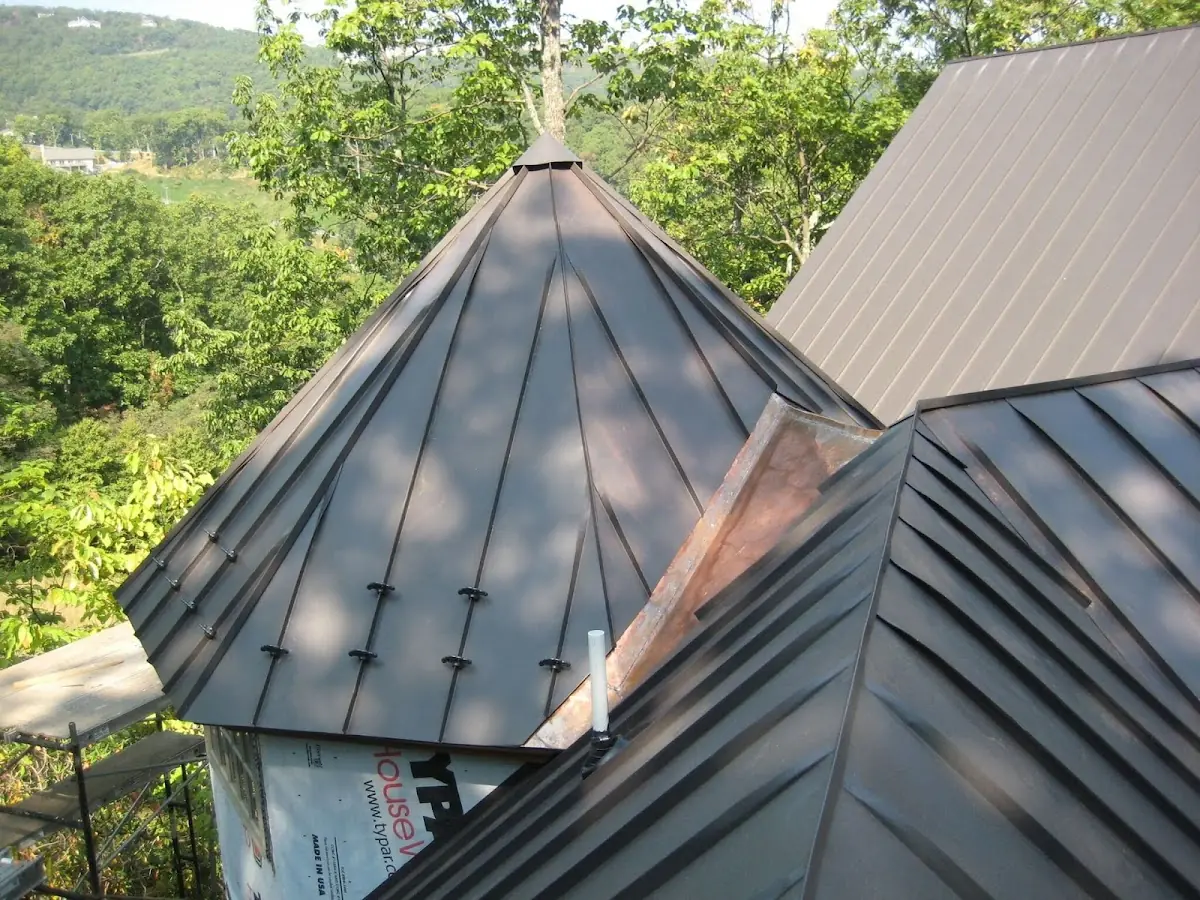 Professional Gutter Cleaning by Craftsman Roofing in Lakewood